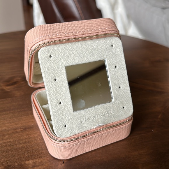 Brand New Travel Jewelry Case - Picture 3 of 5